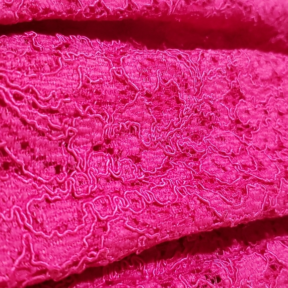 Adrianna Papell Lace 👗 - Picture 8 of 9